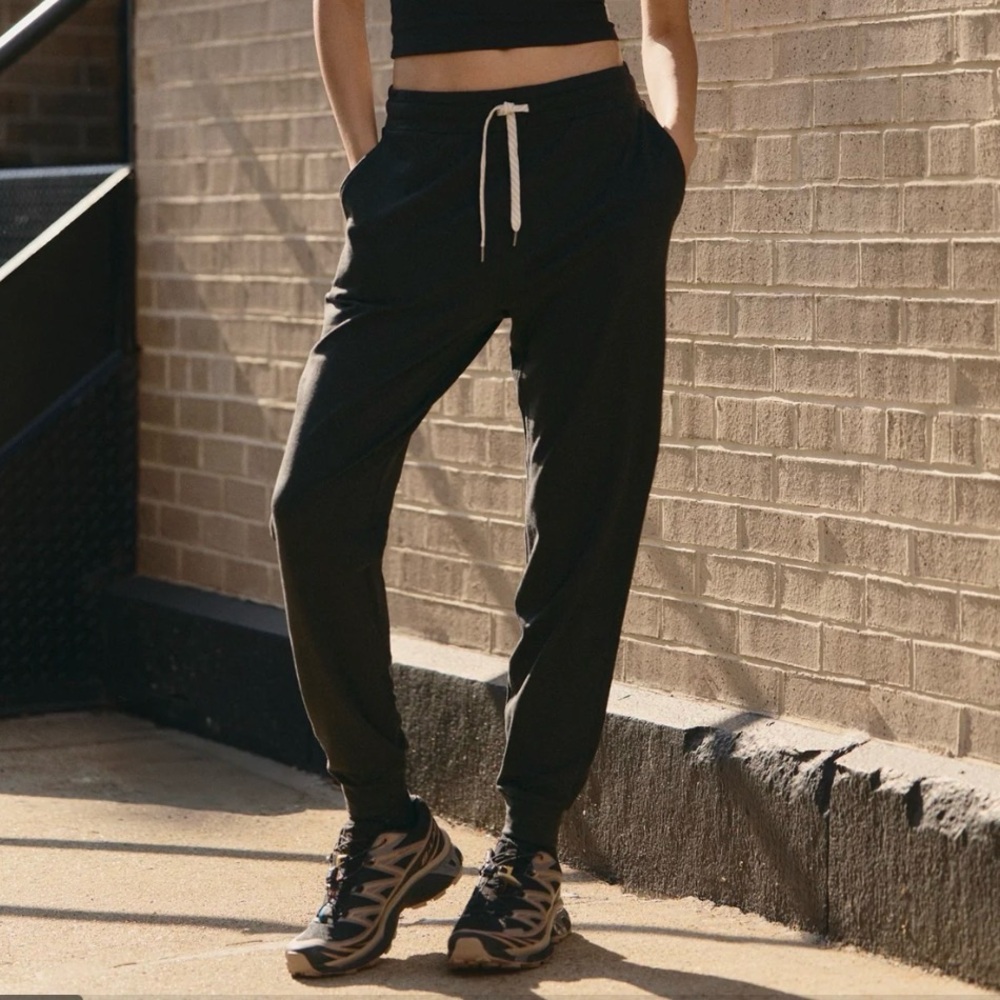 VUORI Performance Jogger BLACK SMALL